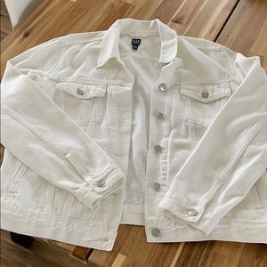 gap White Jacket